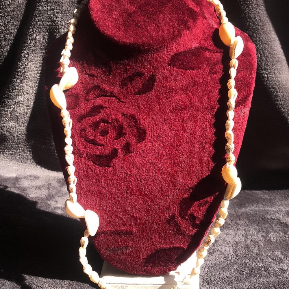 She’ll necklaces - Picture 5 of 10